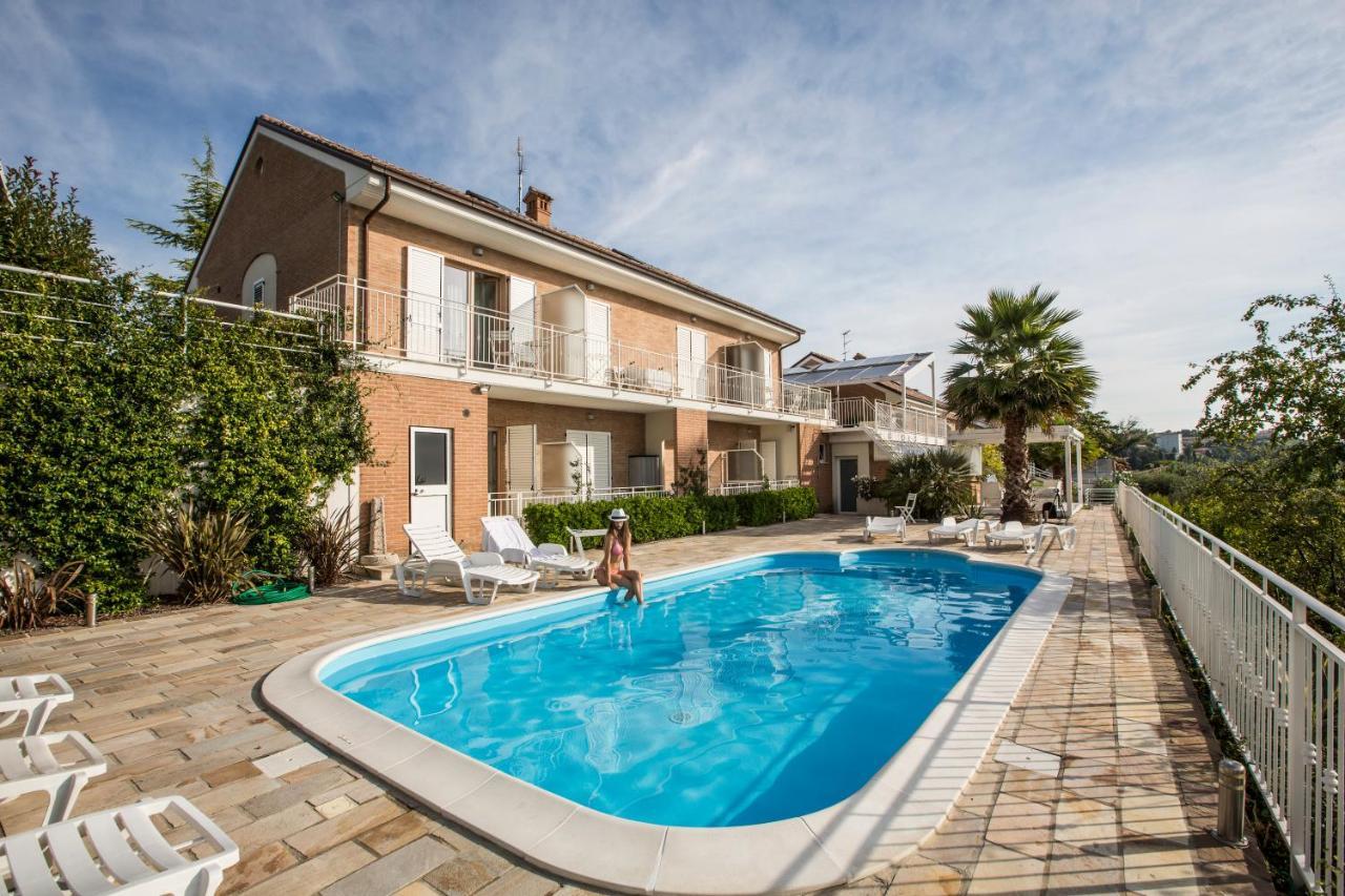 Holiday Residence Belohorizonte Macerata Exterior foto